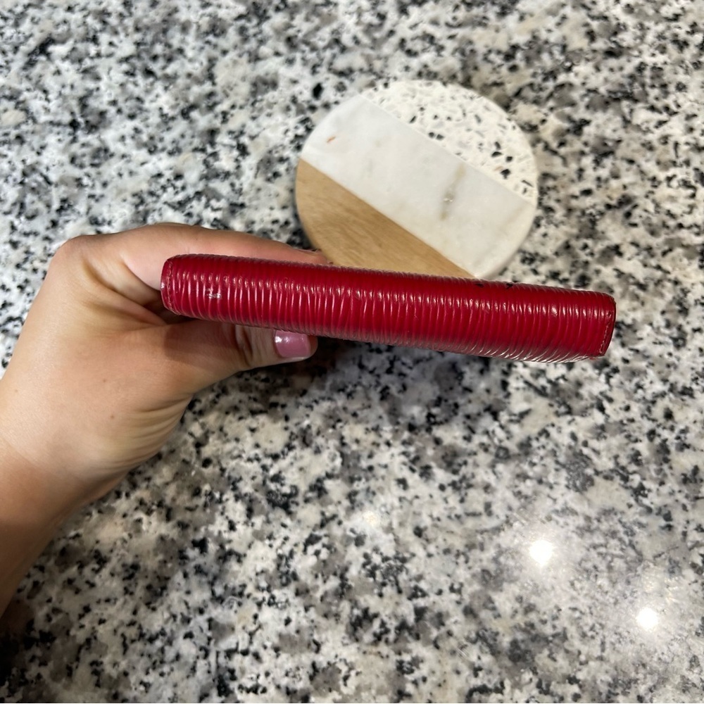 Louis Vuitton | MI0020 EUC Women’s Red Epi Wallet Gorgeous! Authentic - Picture 6 of 13